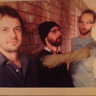 Deux pouilles en cavale