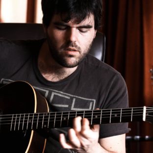 Pépé et sa guitare