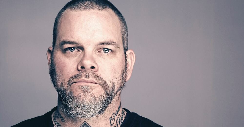 Scott Kelly de Neurosis se retire de la musique et la vie publique en